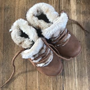 Oshkosh girl boots
